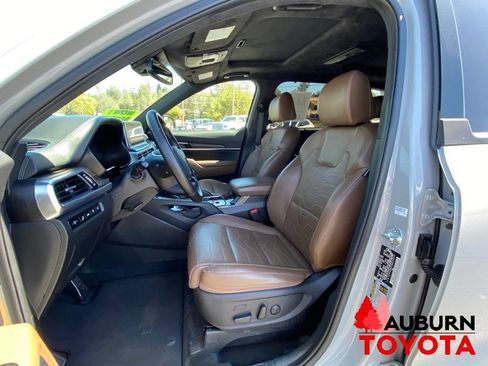Used 2022 Kia Telluride SX w/ SX Prestige Package AWD/4WD image 38