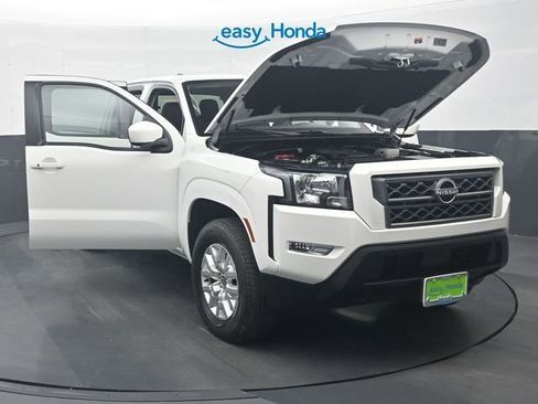 Used 2024 Nissan Frontier SV w/ SV Convenience Package image 36