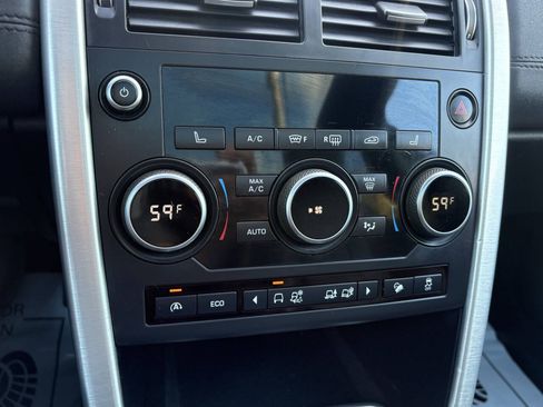 Used 2017 Land Rover Discovery Sport HSE AWD/4WD image 30