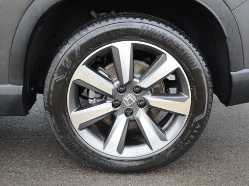 Used 2025 Honda Pilot Elite image 10