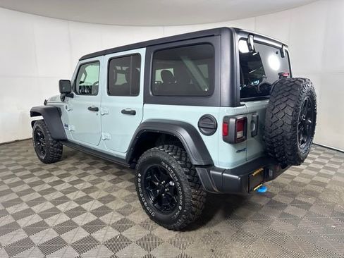 Used 2023 Jeep Wrangler Unlimited w/ Cold Weather Group image 5