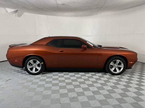 Used 2021 Dodge Challenger SXT RWD image 9