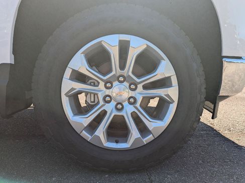 New 2026 Chevrolet Silverado 1500 LTZ w/ LTZ Premium Package AWD/4WD image 14