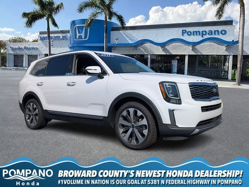 Used 2021 Kia Telluride S image 1