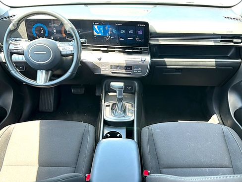Used 2025 Hyundai Kona SEL FWD image 20