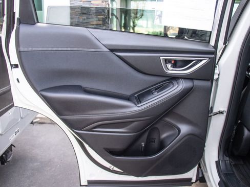 Used 2019 Subaru Forester Premium image 21