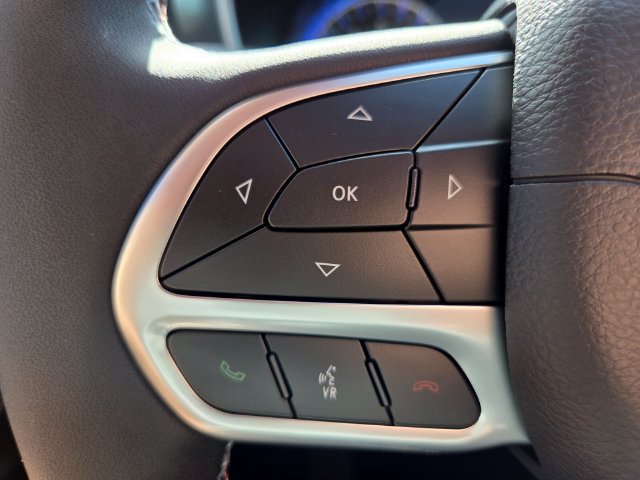 New 2027 Chrysler Pacifica Select FWD image 30