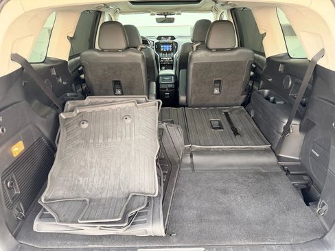 Used 2019 Subaru Ascent Limited w/ Popular Package #3 image 18