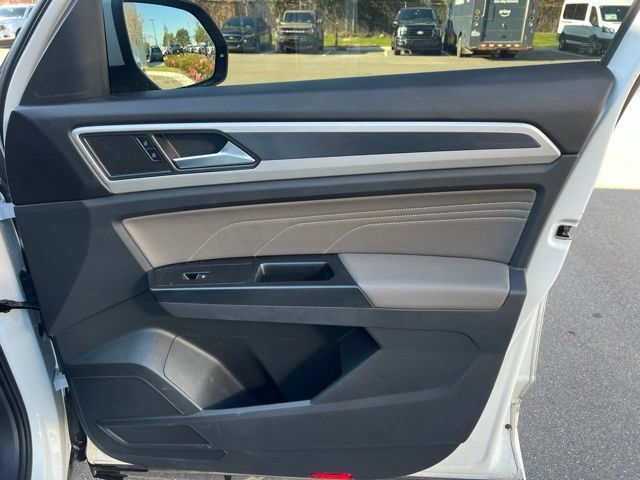 Used 2021 Volkswagen Atlas Cross Sport SE AWD/4WD image 10