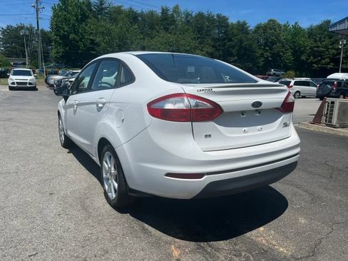 Used 2019 Ford Fiesta SE w/ Equipment Group 201A FWD image 3