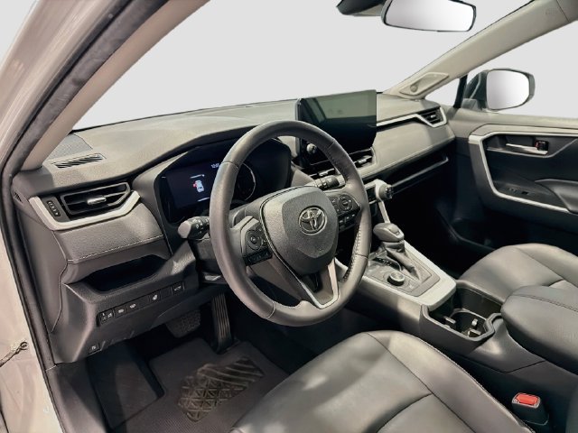 Certified 2023 Toyota RAV4 XLE Premium AWD/4WD image 8