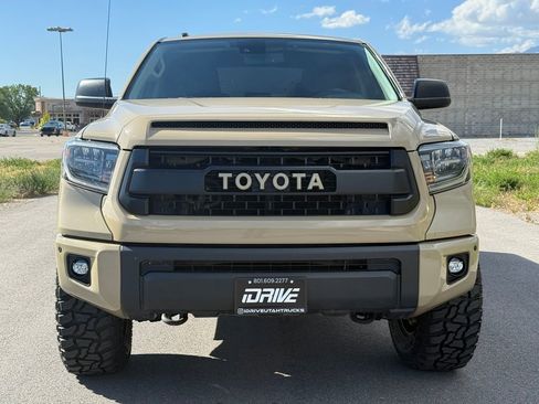 Used 2018 Toyota Tundra Limited w/ Limited Premium Package AWD/4WD image 7