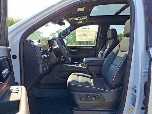 New 2026 Chevrolet Tahoe Premier w/ Sun And Tow Package AWD/4WD image 8