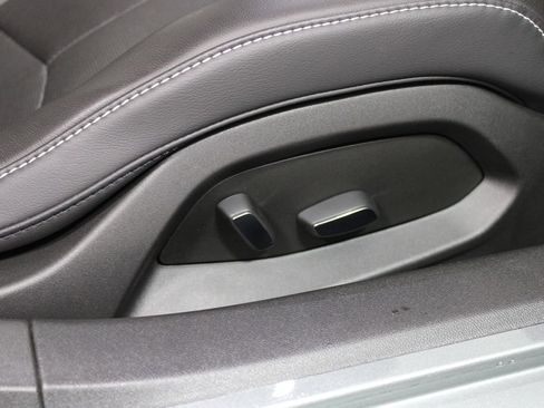 Used 2024 Chevrolet Corvette Stingray Coupe w/ Z51 Performance Package image 24