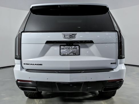 Used 2026 Cadillac Escalade Platinum Sport w/ LPO, ONYX Package AWD/4WD image 11