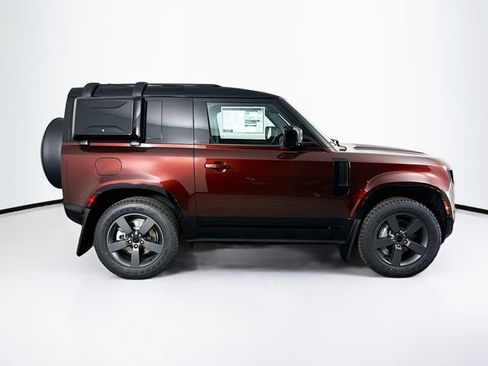 New 2026 Land Rover Defender 90 X-Dynamic SE AWD/4WD image 4