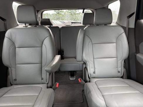 Used 2018 Chevrolet Traverse LT FWD image 31