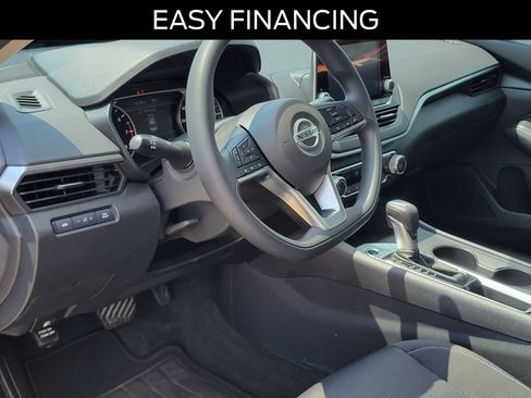 Used 2019 Nissan Altima 2.5 S FWD image 18