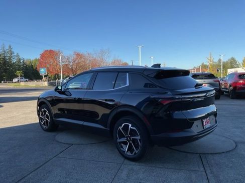 New 2026 Chevrolet Equinox EV LT image 5