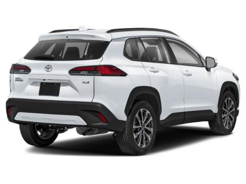 Certified 2022 Toyota Corolla Cross XLE w/ Convenience Package AWD/4WD image 2