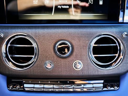 Used 2024 Rolls-Royce Ghost AWD/4WD image 70