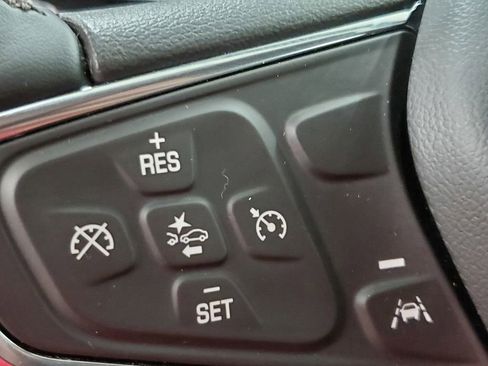 Used 2024 Chevrolet Equinox LT image 31