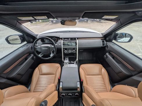 Used 2018 Land Rover Discovery HSE AWD/4WD image 10