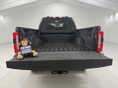 Used 2025 Ford F350 Lariat w/ Chrome Package image 9