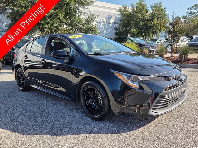 Used 2025 Toyota Corolla LE FWD image 7