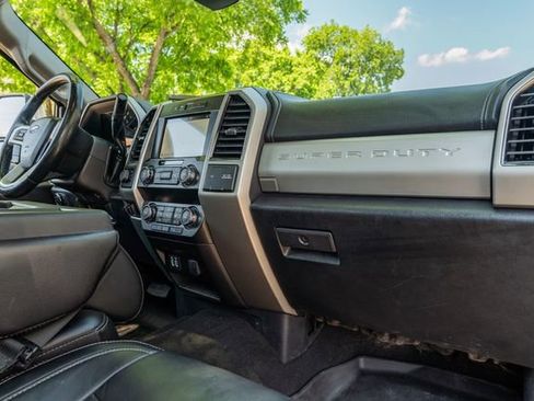 Used 2019 Ford F350 Lariat w/ Lariat Ultimate Package AWD/4WD image 47