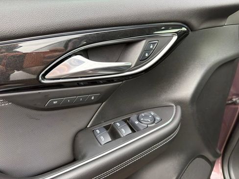 Used 2024 Buick Envision Preferred AWD/4WD image 11