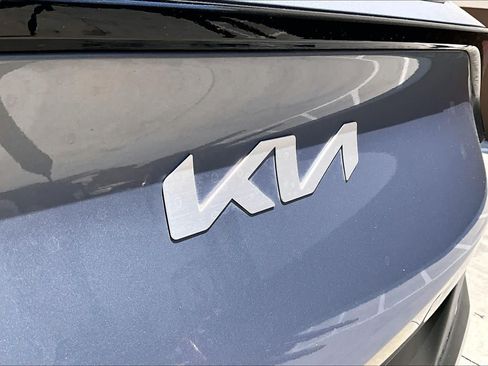 Used 2025 Kia Sportage EX FWD image 10