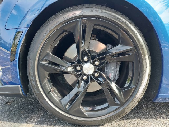 Used 2019 Chevrolet Camaro SS RWD image 14