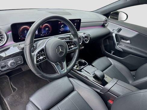 Used 2023 Mercedes-Benz CLA 250 image 7