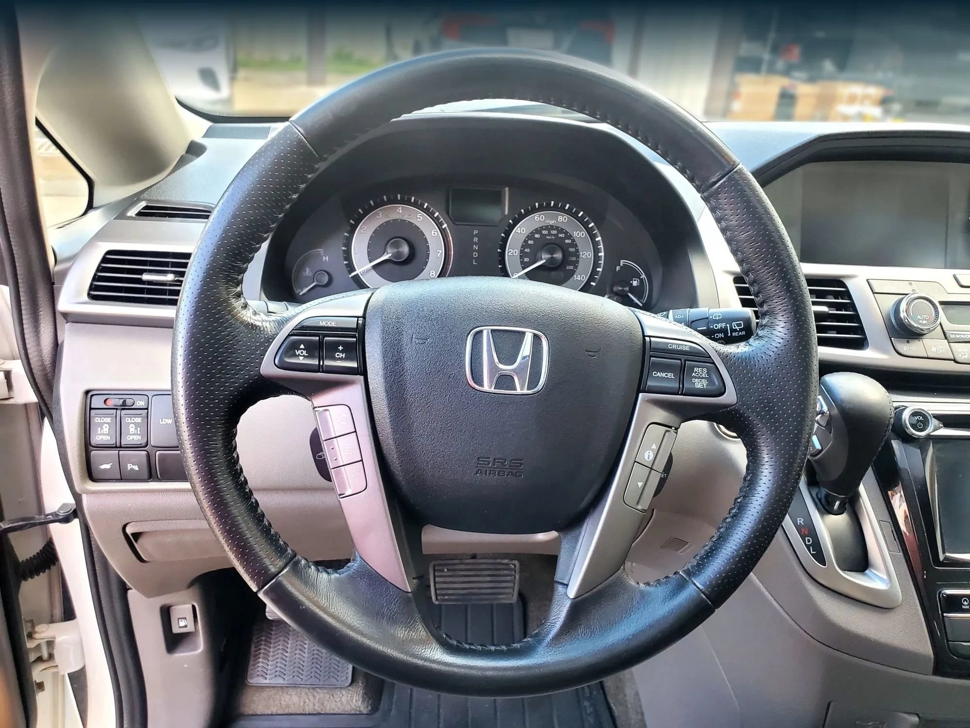 Used 2015 Honda Odyssey Touring Elite image 53