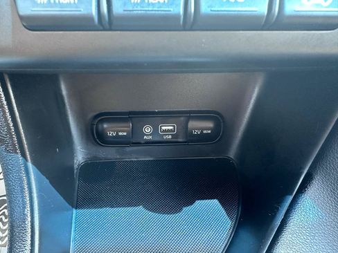 Used 2019 Kia Sportage LX FWD image 32