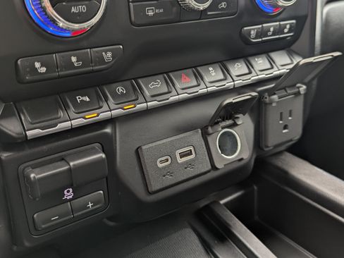 Used 2019 GMC Sierra 1500 SLT w/ SLT Premium Package AWD/4WD image 16