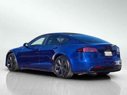 Used 2023 Tesla Model S Standard Range image 6