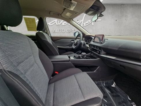 Used 2023 Nissan Rogue SV FWD image 24