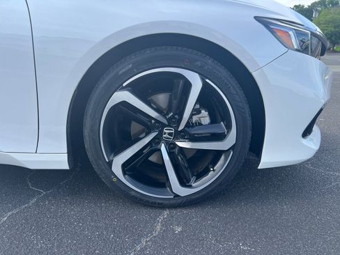 Certified 2022 Honda Accord Sport image 25