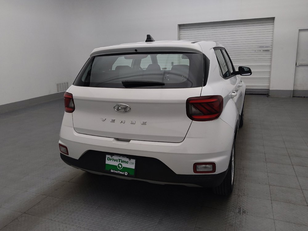 Used 2022 Hyundai Venue SE w/ Cargo Package FWD image 7