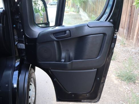 Used 2023 RAM ProMaster 2500 FWD image 25