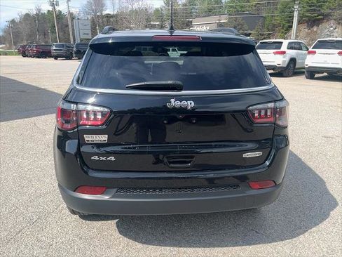 Certified 2022 Jeep Compass Latitude image 5