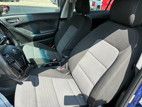 Used 2018 Kia Forte S FWD image 17