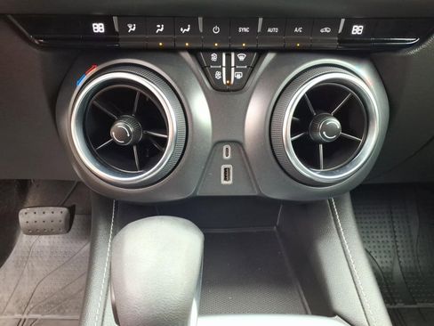 Used 2023 Chevrolet Blazer LT w/ Driver Confidence Package AWD/4WD image 26
