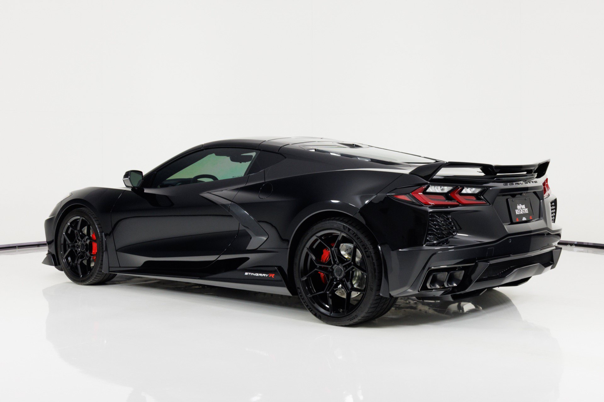 Used 2024 Chevrolet Corvette Stingray Premium Cpe w/ Z51 Performance Package RWD image 6