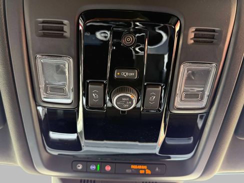 Used 2026 Cadillac Escalade 4WD w/ LPO, Floor Liner Package image 27
