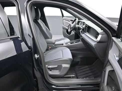 New 2026 Volkswagen Tiguan SE R-Line image 14