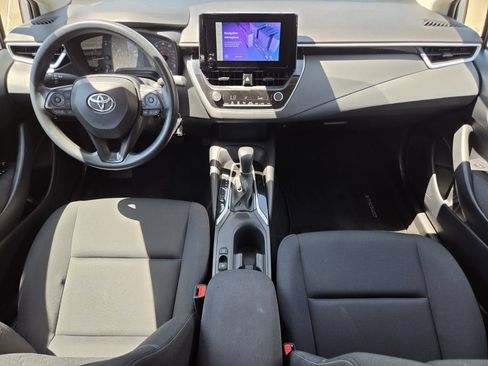 Used 2025 Toyota Corolla LE FWD image 13