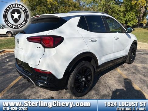 Used 2024 Buick Encore GX Sport Touring image 5